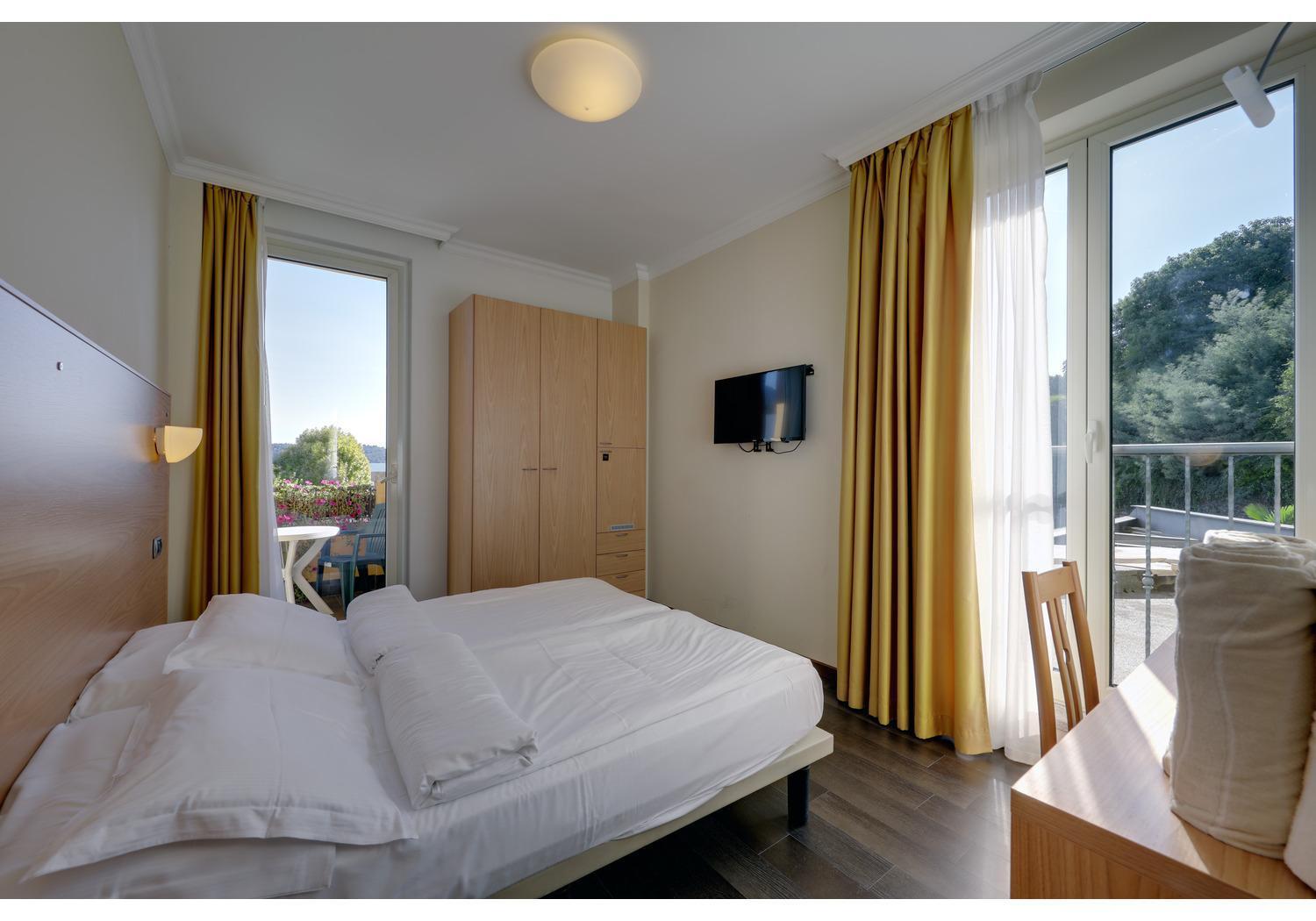 Hotel Residence Zust Verbania Extérieur photo